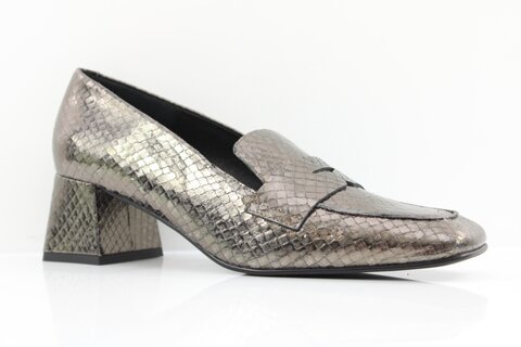 Zinda Pumps