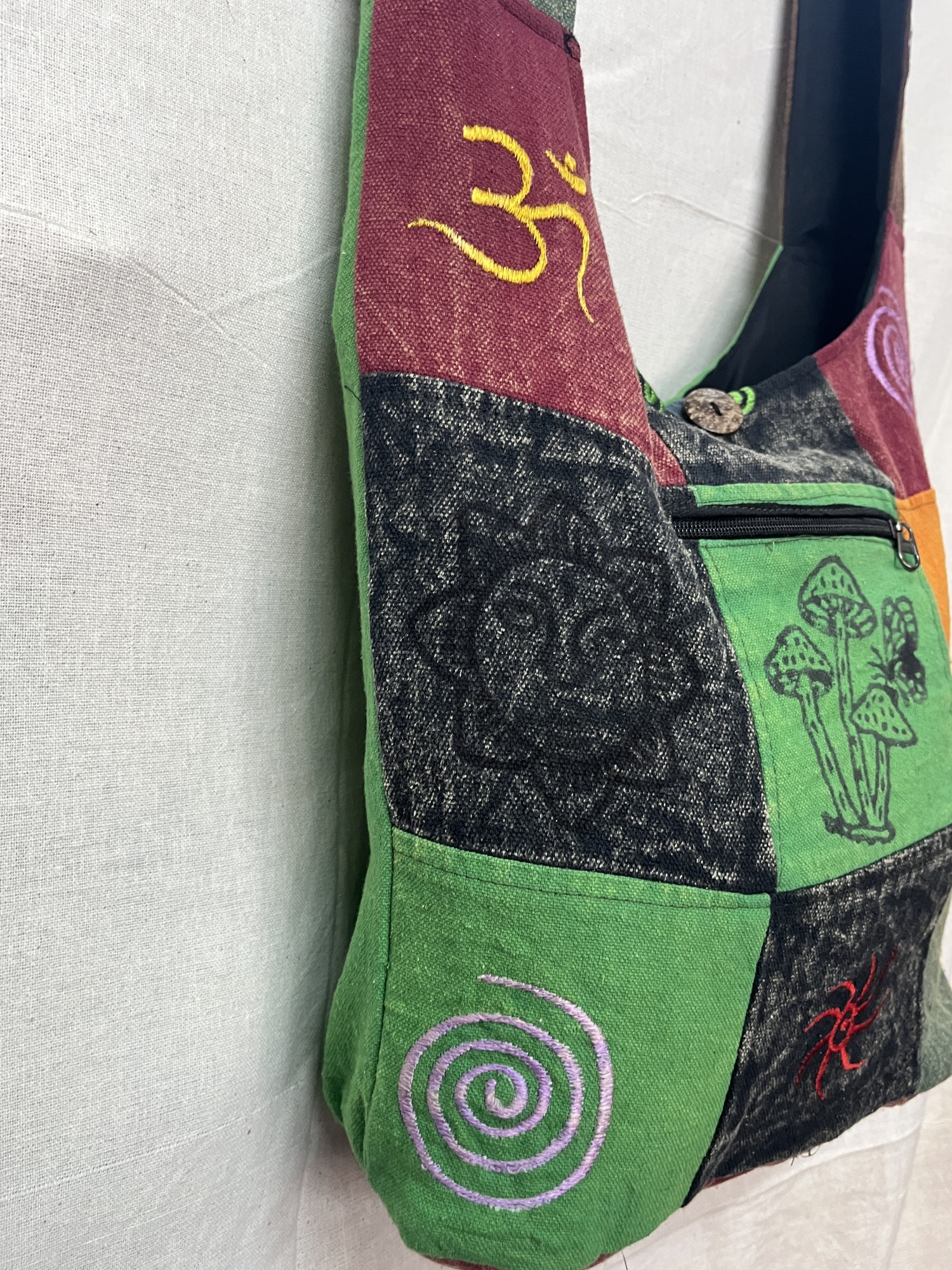 Patchwork Schultertasche, multicolor, grün, B 38 cm, H 40 cm, L 12 cm günstig bestellen