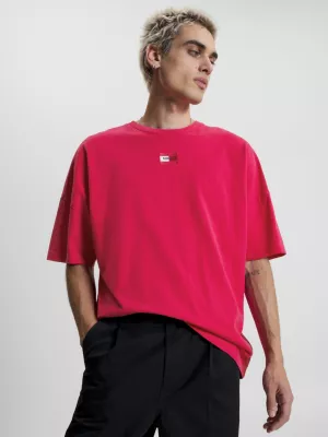 Camiseta com logo essencial