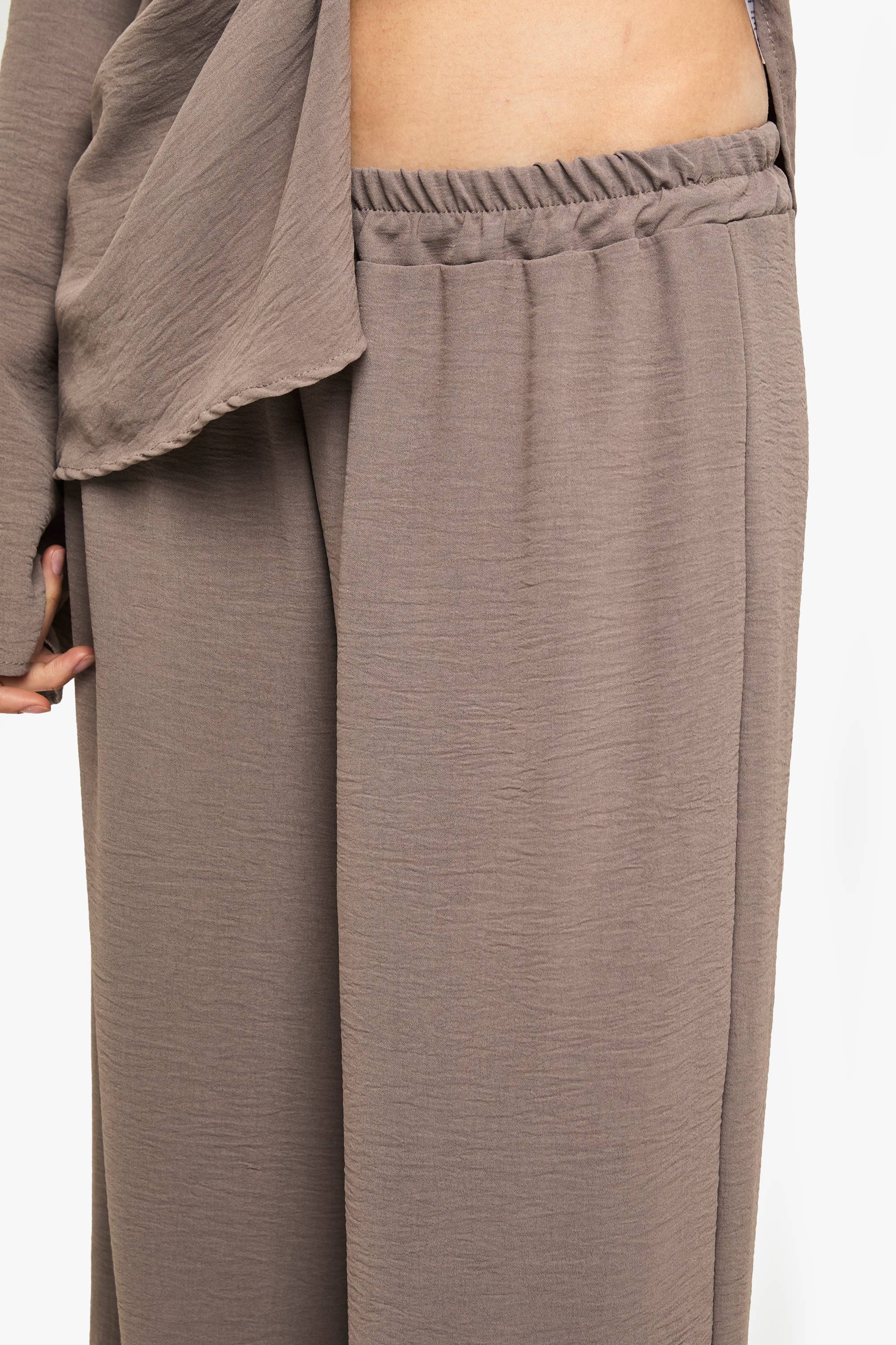 boohoo Pantalon tissé à taille élastique et jambes larges