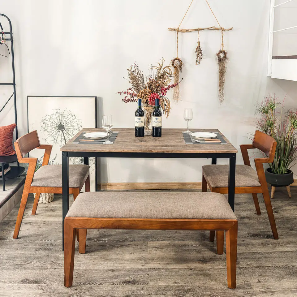 Eettafel voor 4 personen van metaal en grijs hout L120