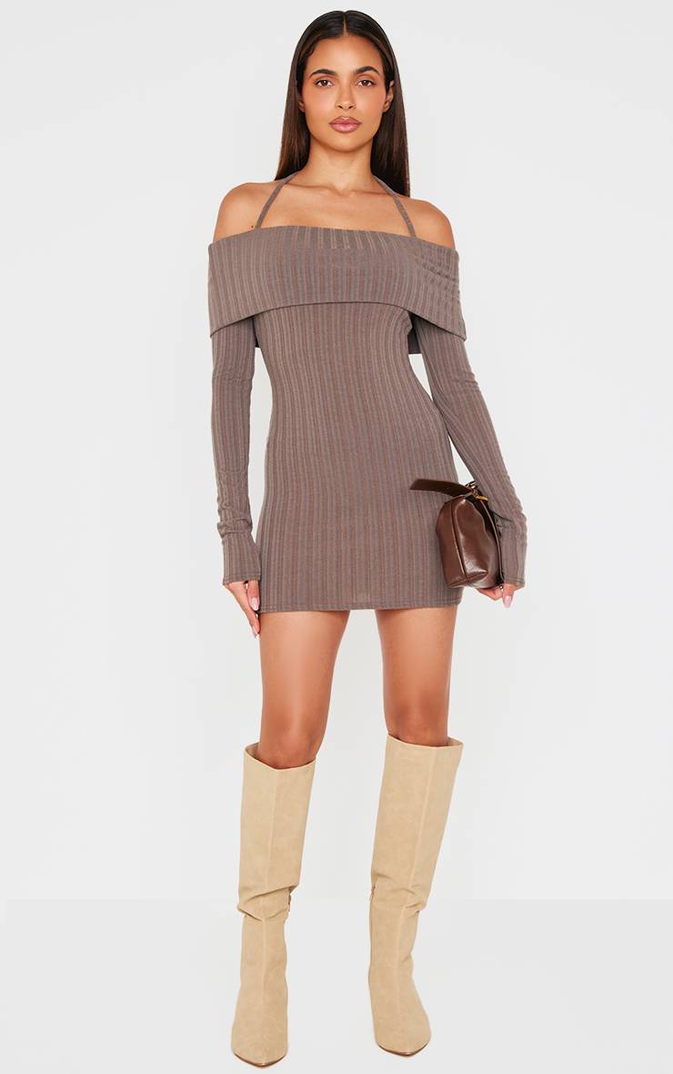 Robe Moulante Côtelée À Col Bardot Avec Détail Rabattu