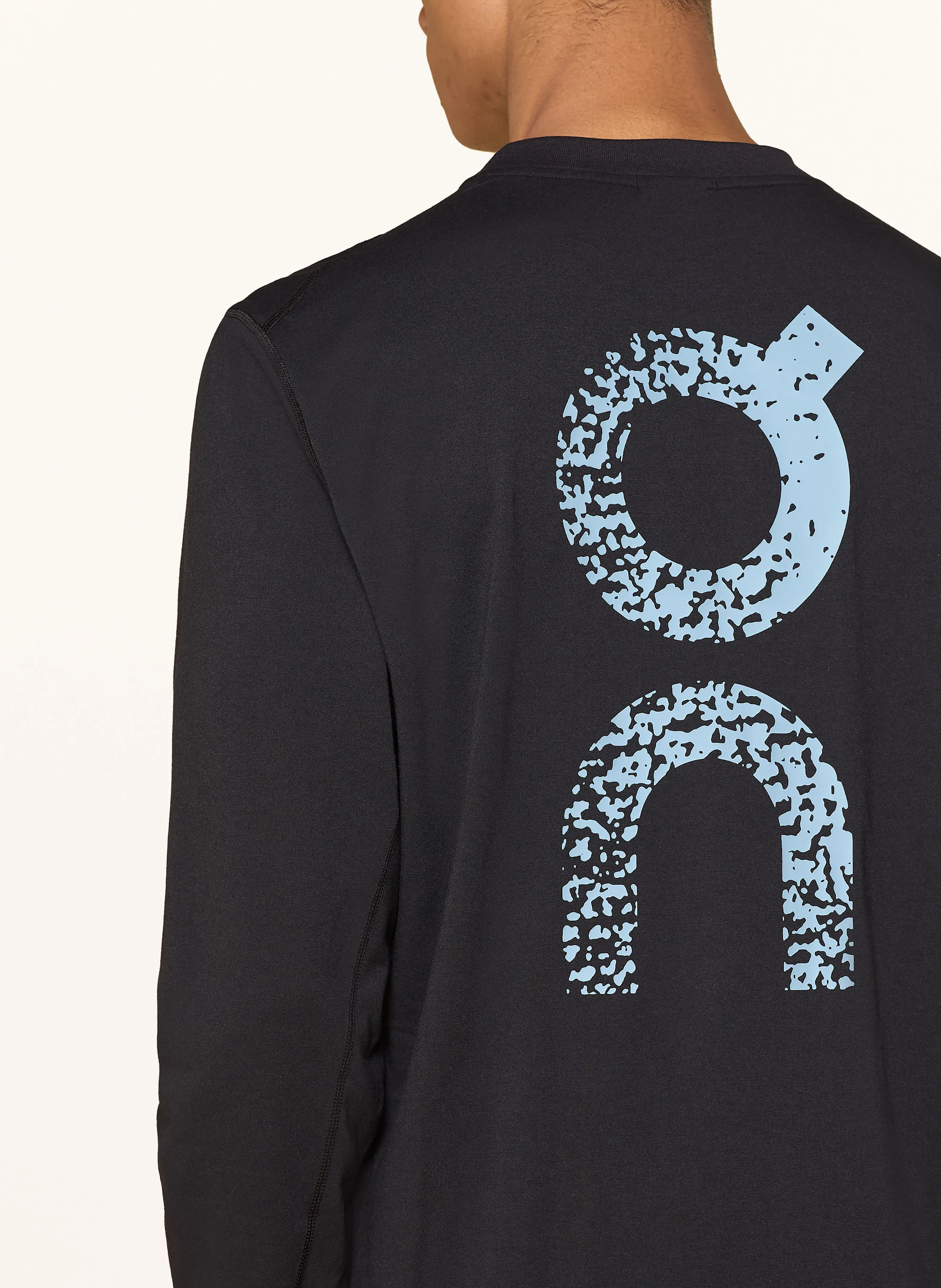 On Longsleeve TRAIN LONG-T GRAPHIC