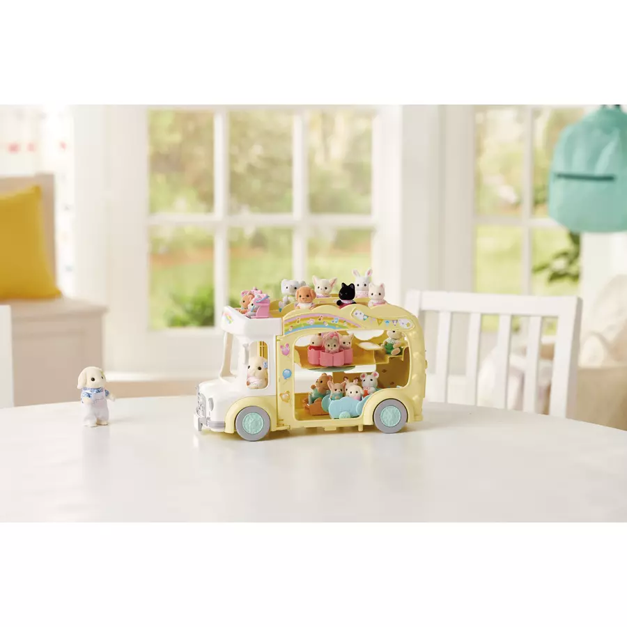 Sylvanian Families® Erlebniskindergarten Bus Regenbogen