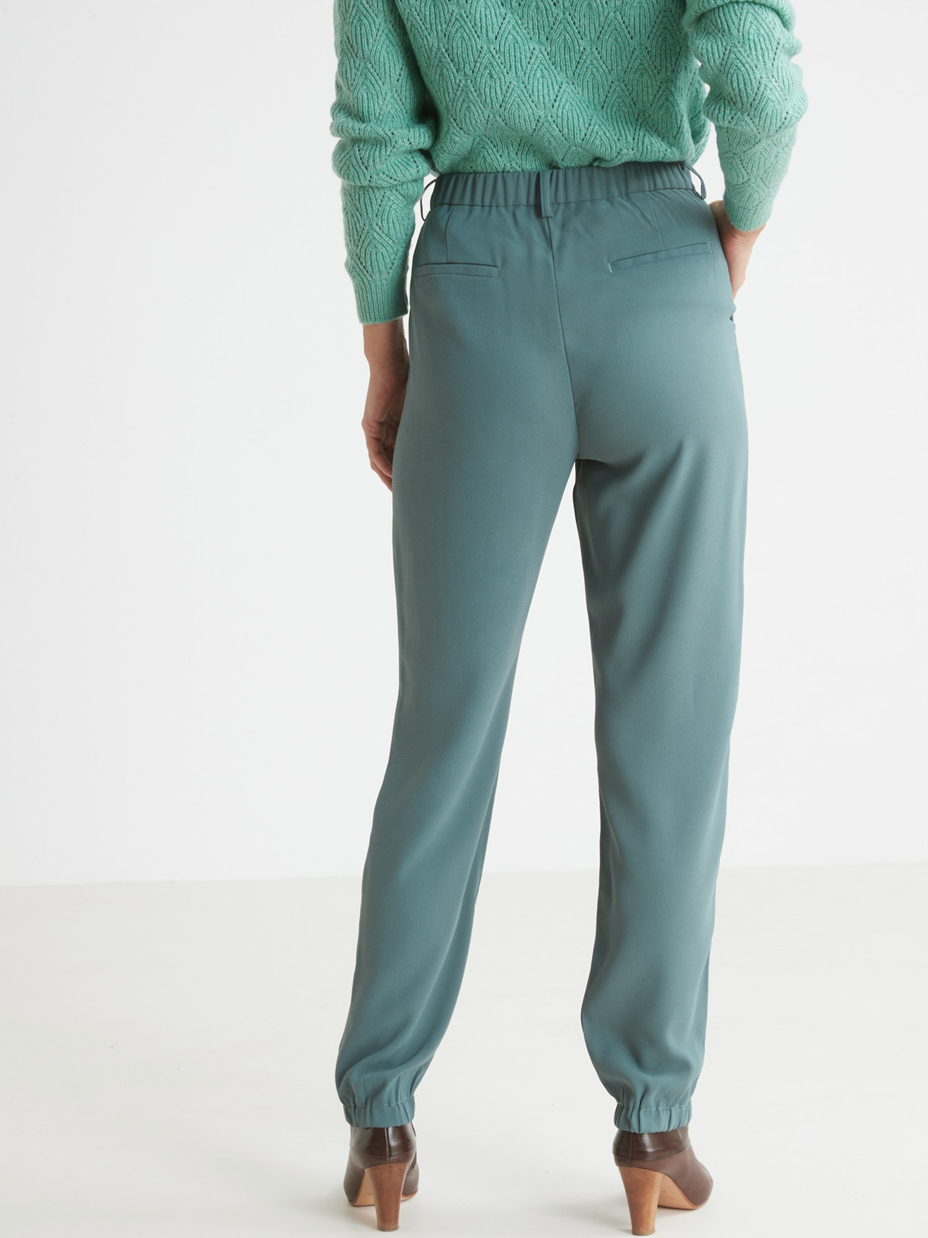 Pantalon élastiqué dos bas élastiqué