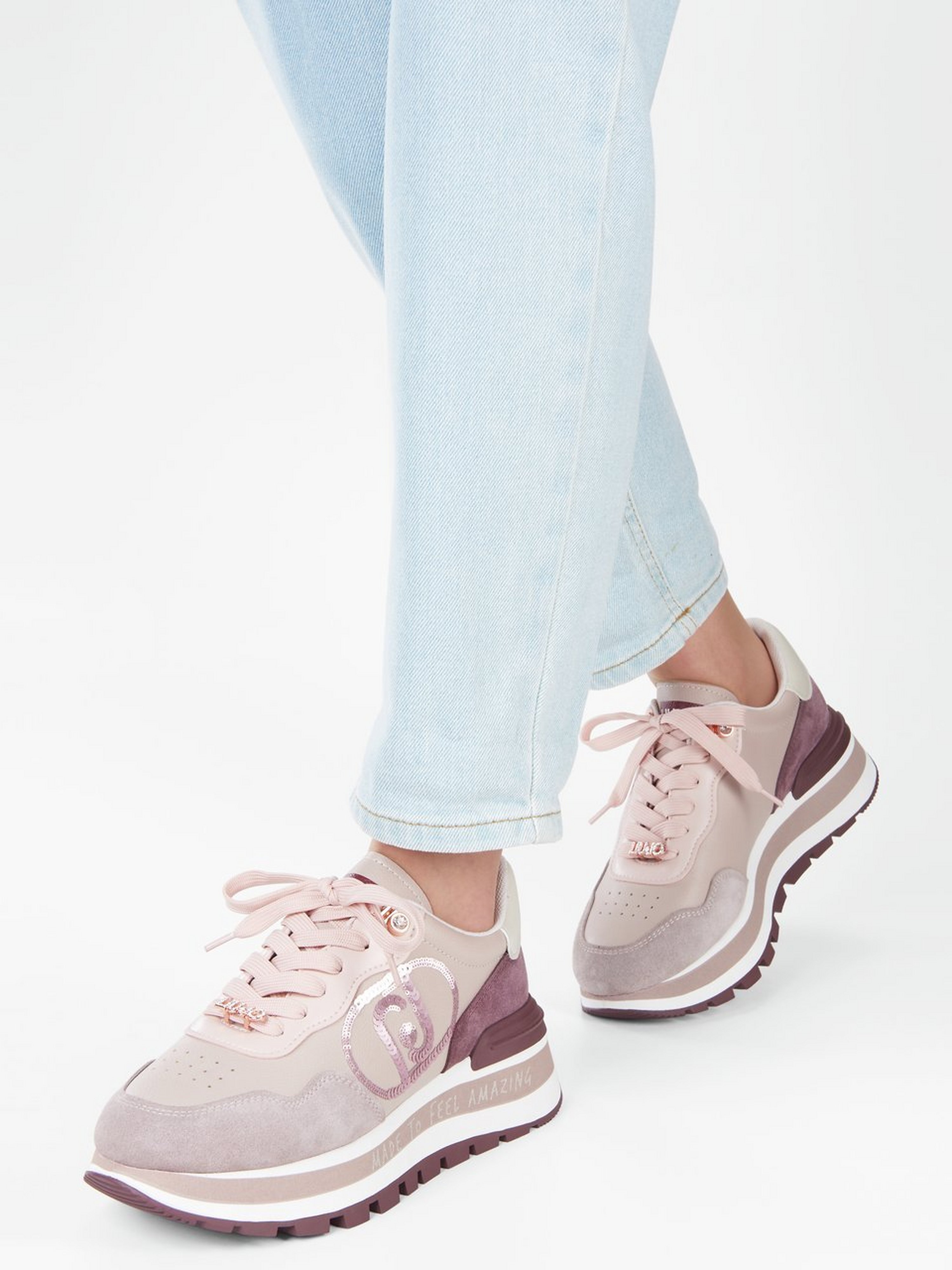 Sneaker