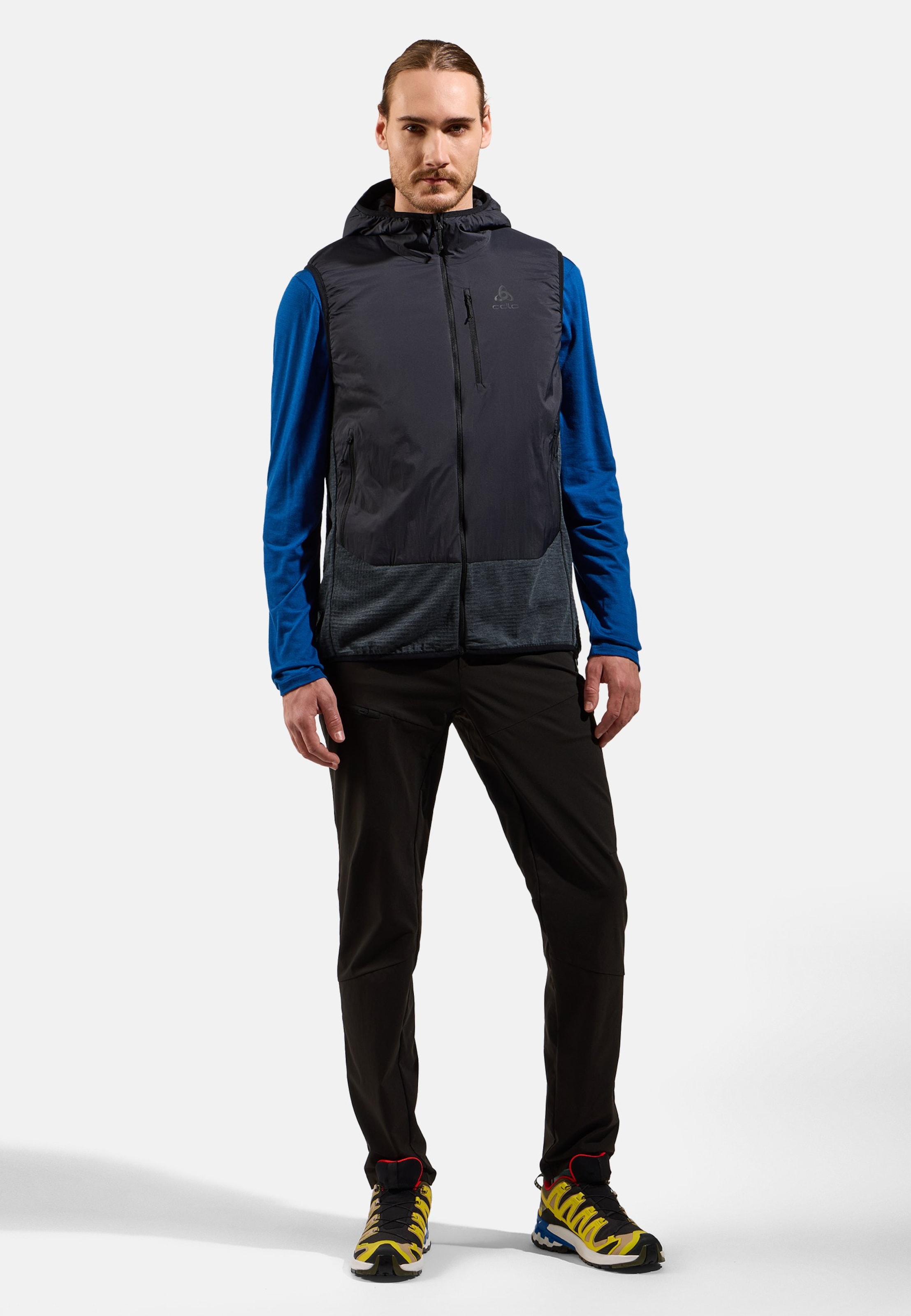 Isolierte Ascent Hybridweste mit Wolle in black