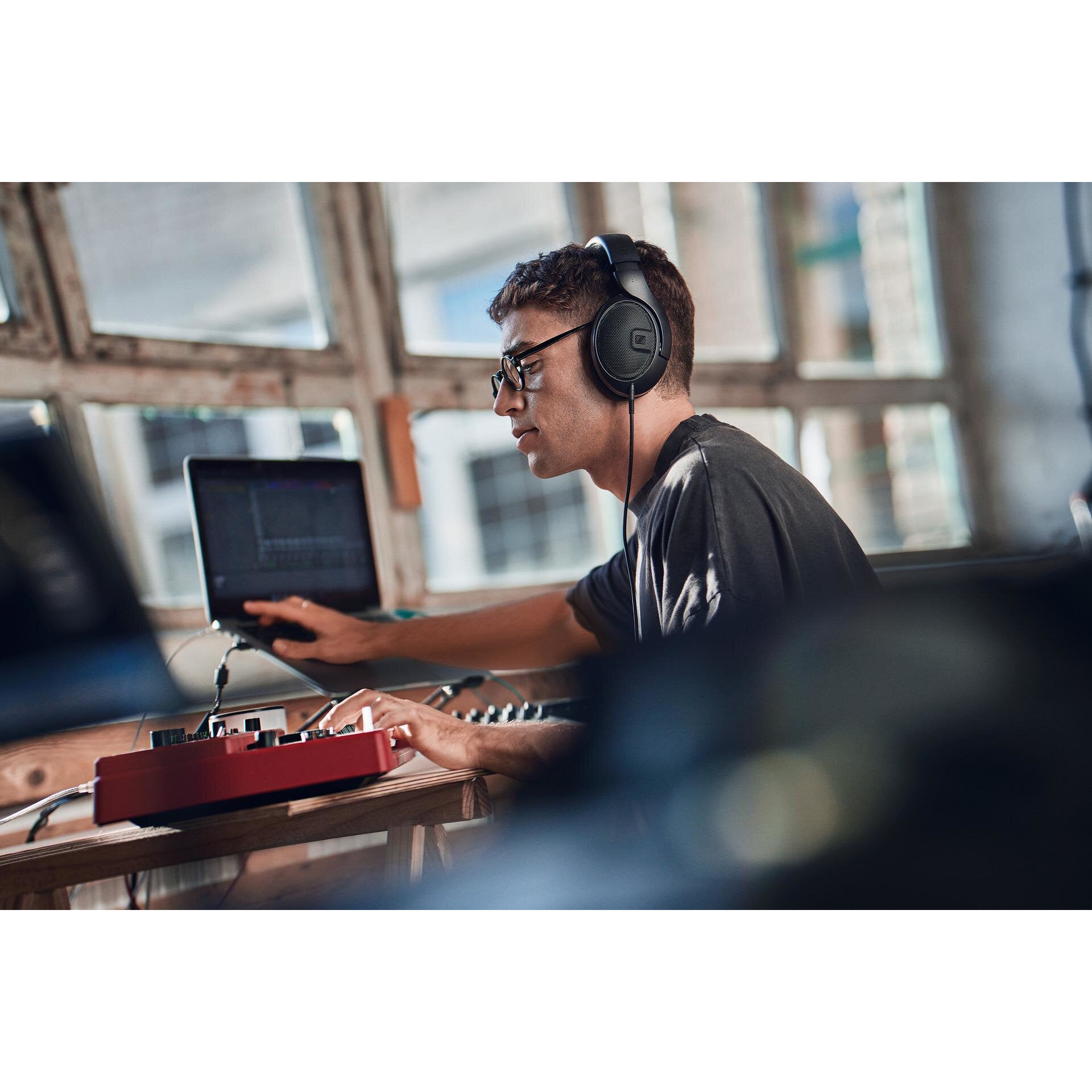 Sennheiser HD 400 Pro open studio-koptelefoon
