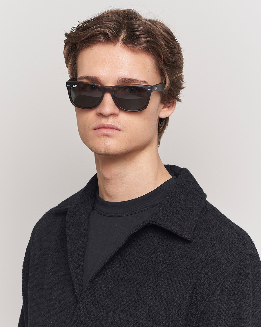 Ray-Ban New Wayfarer Sunglasses Havana