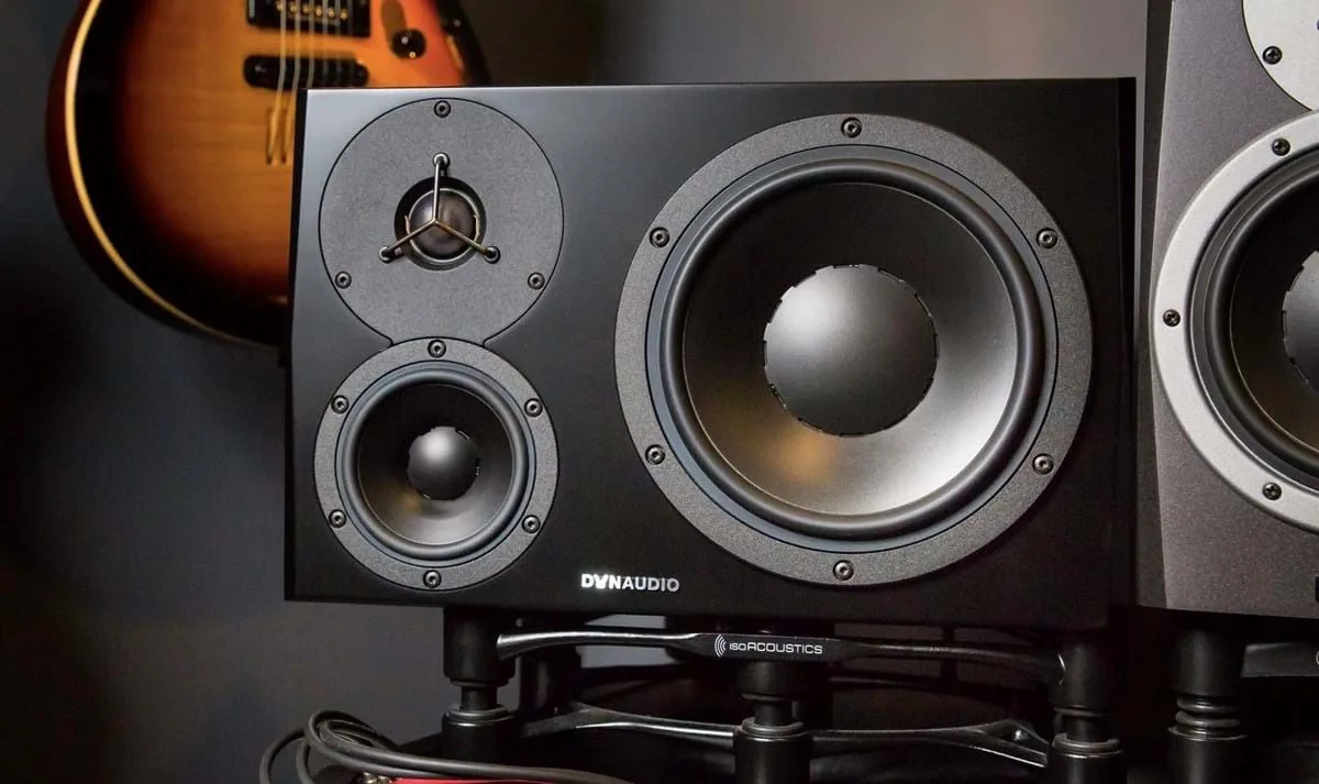 IsoAcoustics Aperta 300 Noir (la pièce) Absorbeurs acoustiques