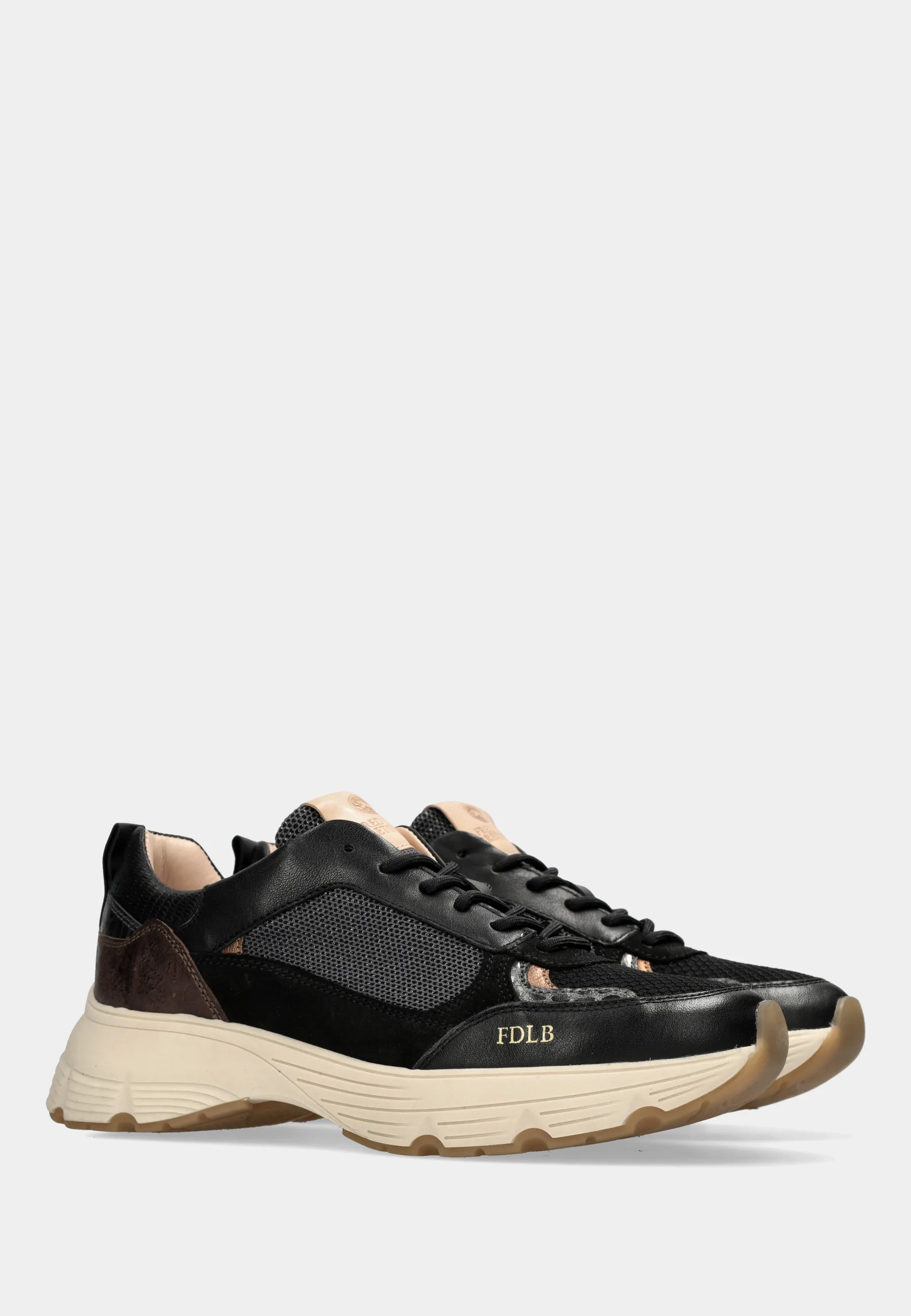 MARIOLA LUNA Sneaker mesh Black