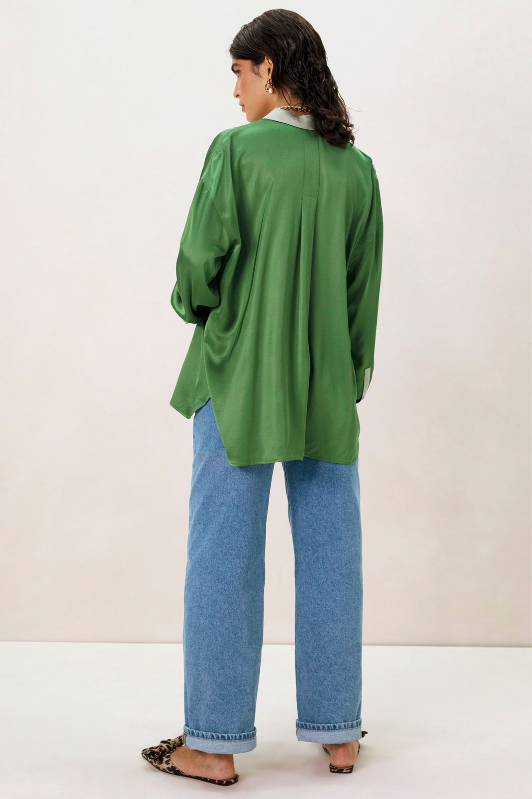Groene oversized satijnen blouse