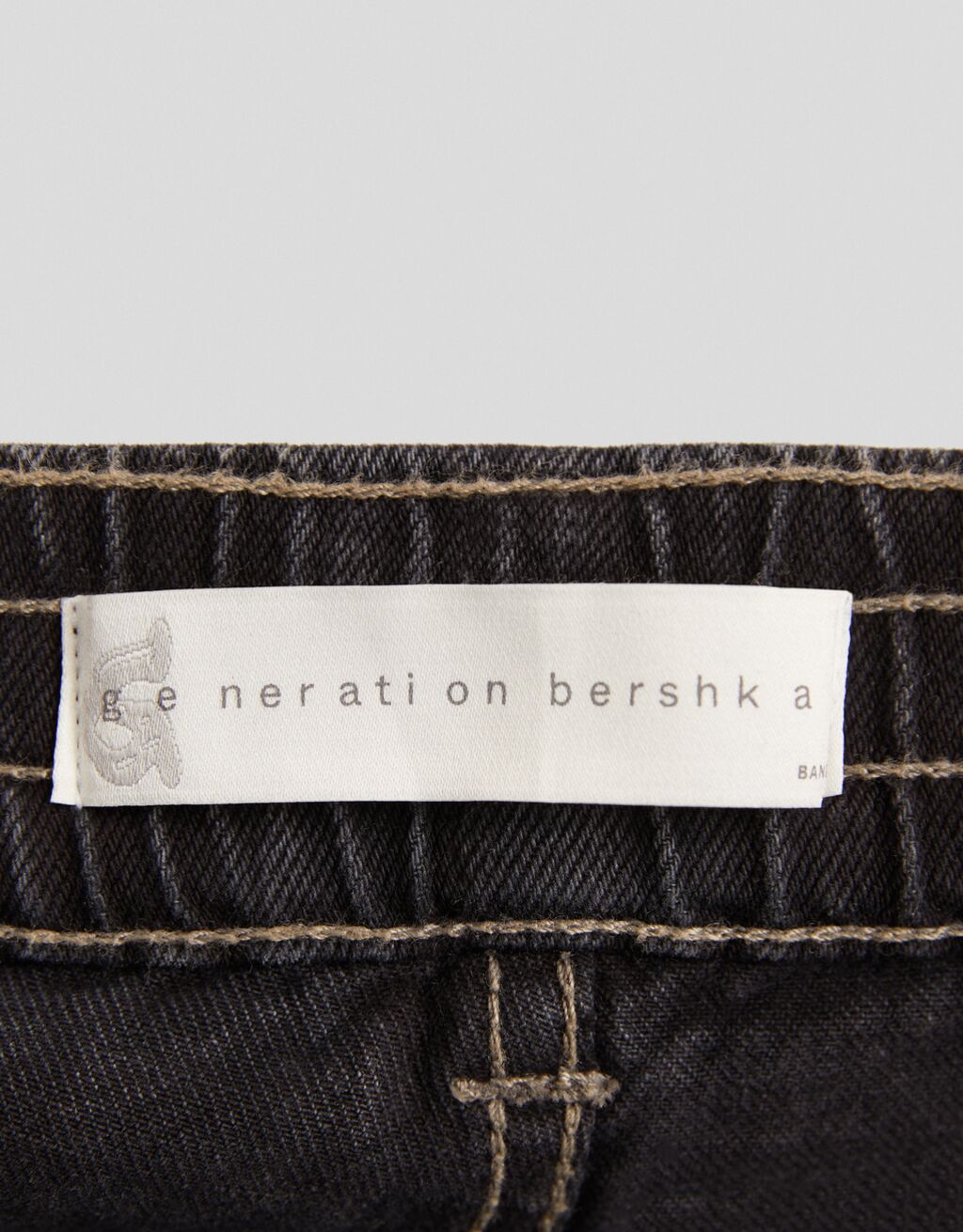 Calças de sarja Generation Bershka de perna larga e corte relaxado