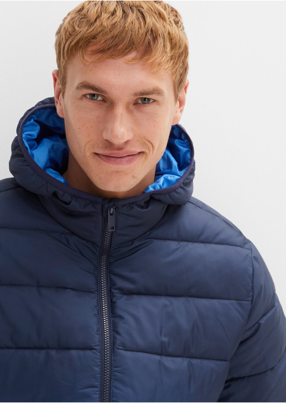 Veste matelassée à capuche avec dégradé de couleur