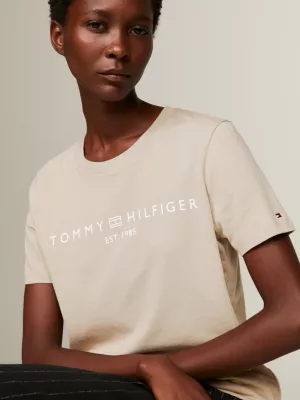 Camiseta com bordado da bandeira e logotipo exclusivo