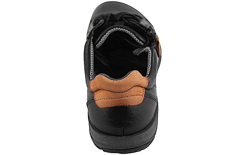 NEW FEET SKO I SORT GLAT SKIND