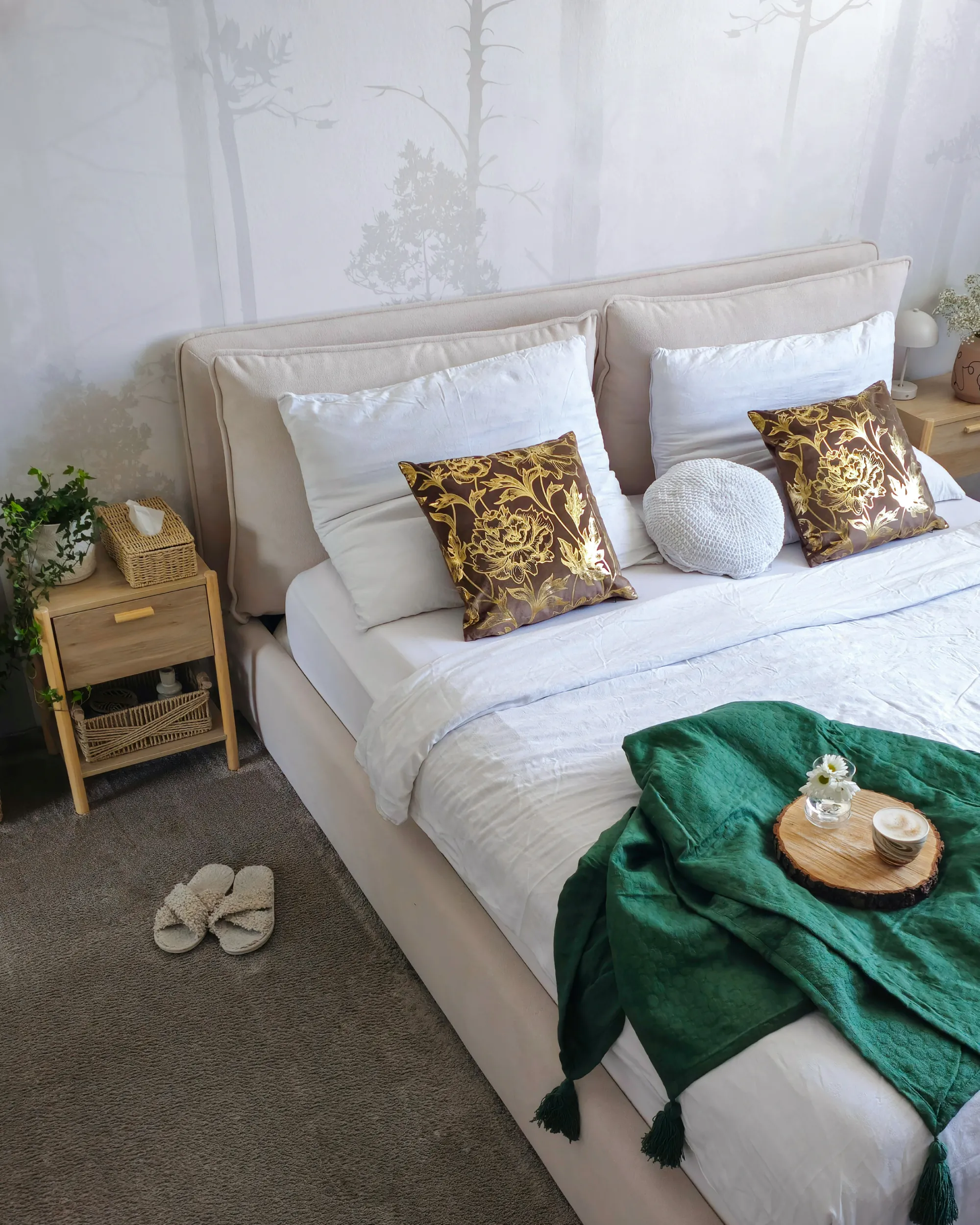 Bed met opbergruimte Stof BAJONNA 180 x 200 cm Lichtbeige