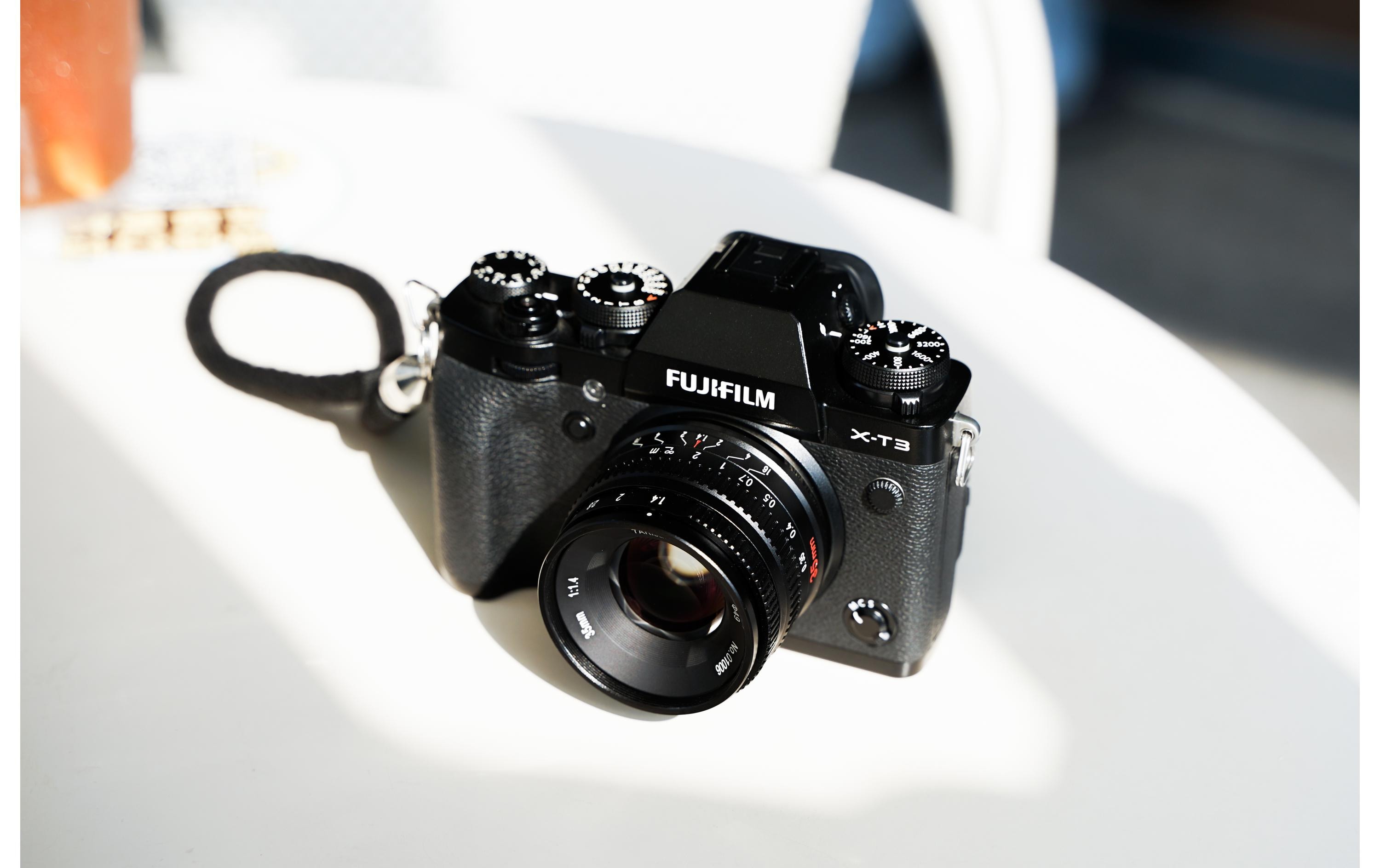 Festbrennweite 35mm F/1.4 – Fujifilm X-MountBeginner-Objektiv mit APS-C-Bildsensor