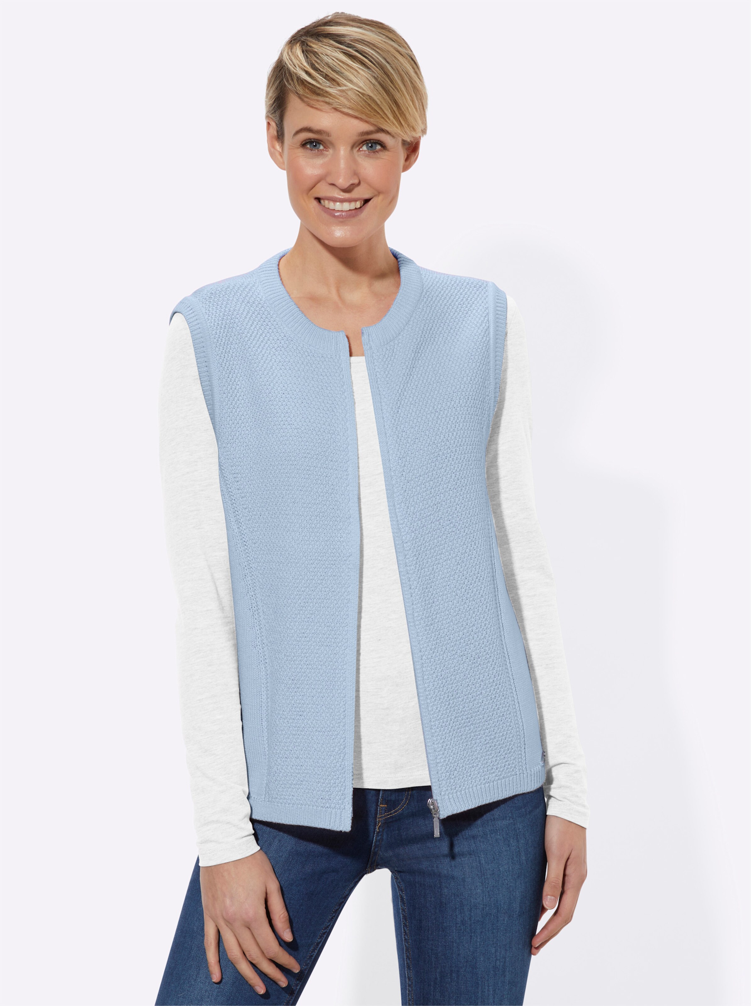 Strickweste in hellblau