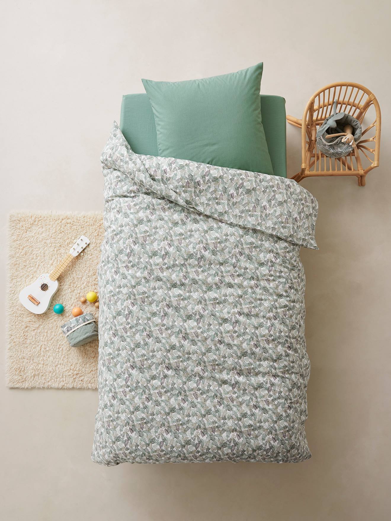 Conjunto Infantil Tropical com Capa de Edredom e Fronha, Estampa Verde Básica, Tamanho Médio