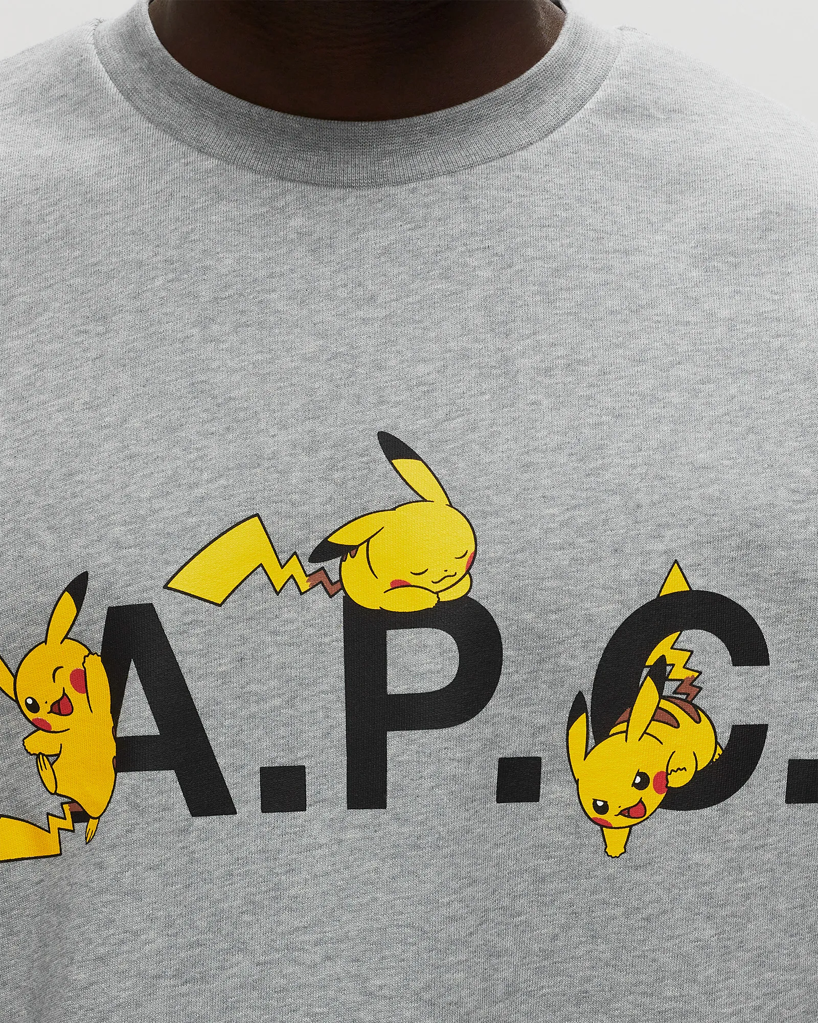 A.P.C. sweat pokémon pikachu H