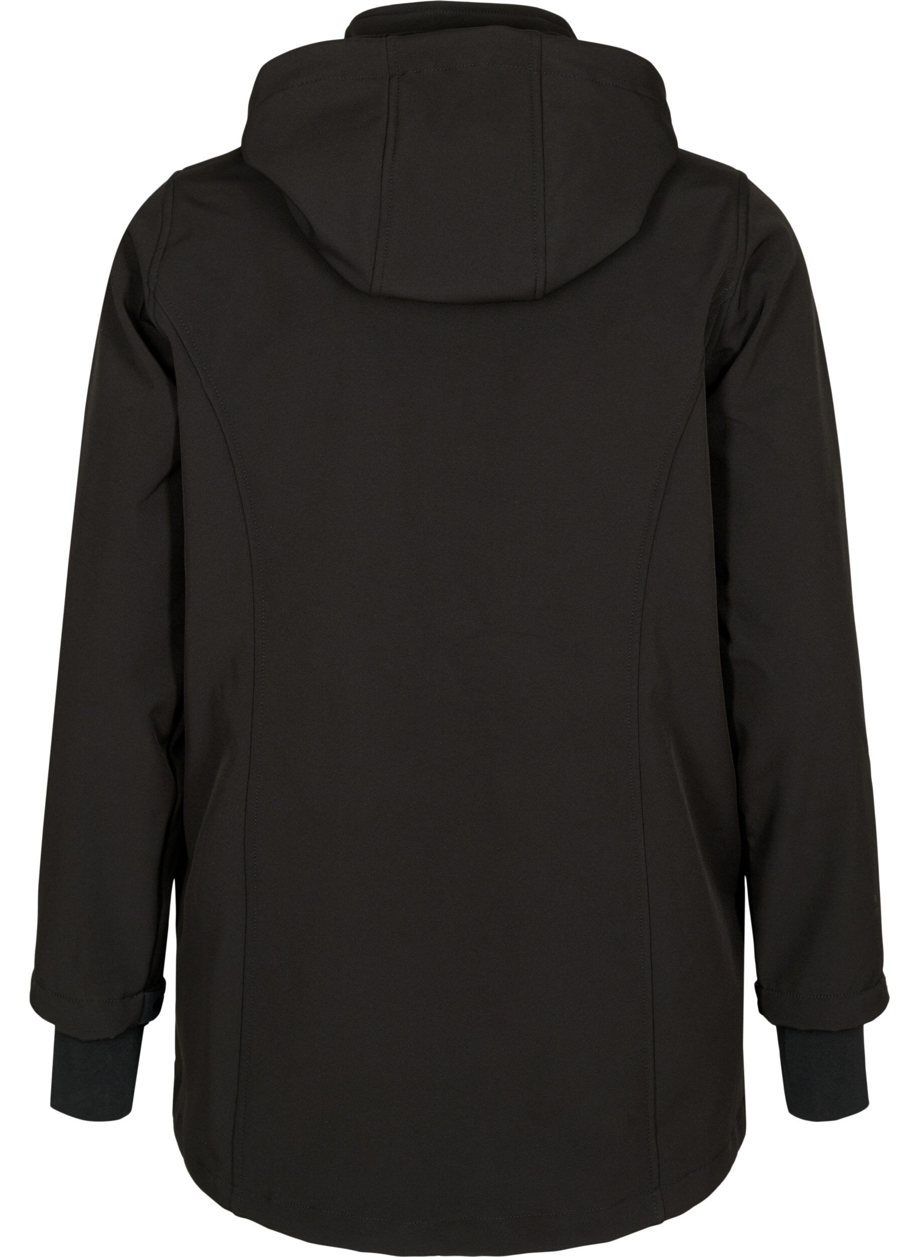 Kort softshell jakke med aftagelig hætte