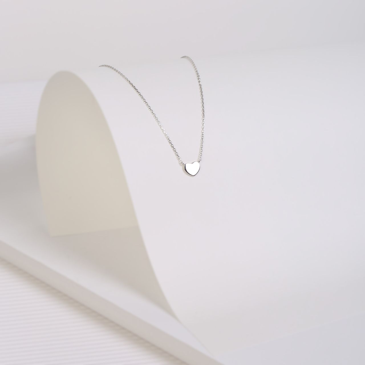 Zilveren ketting met hartje rhodiumplated