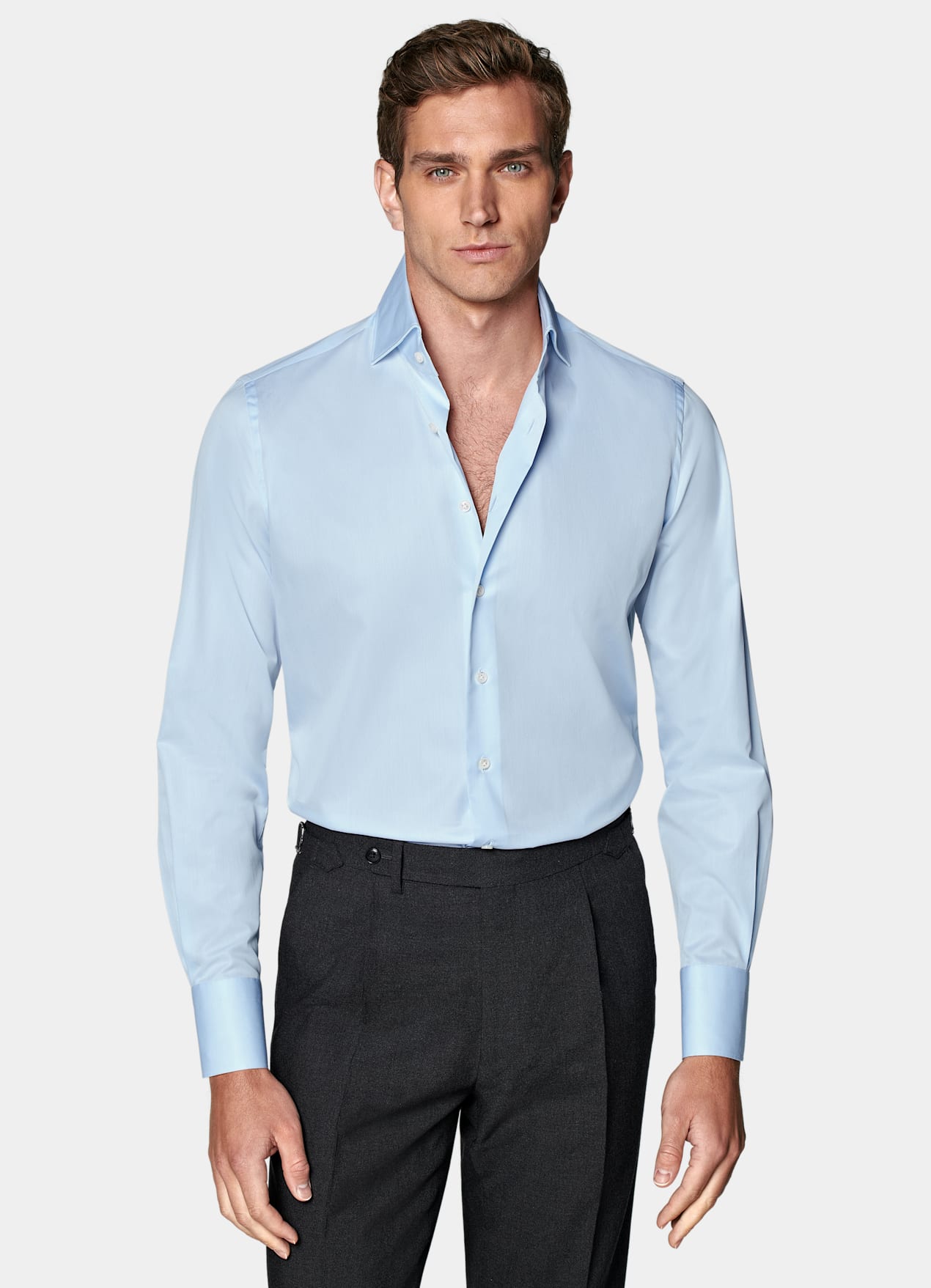 Chemise coupe tailored en popeline bleu clair