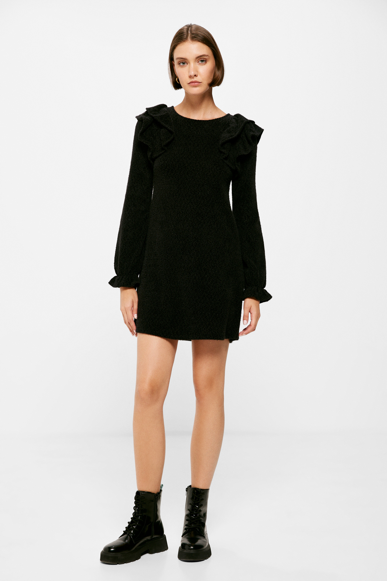 Vestido curto com babados duplos
