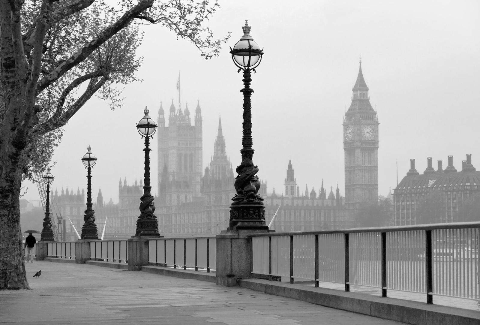 Fototapete DESIGNWALLS 2.0 - London - schwarz-weiß - 2,6 Meter