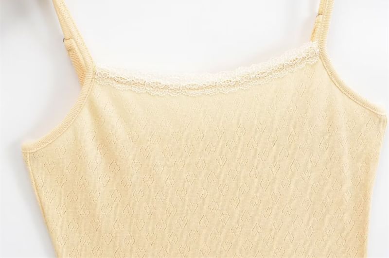 Bazer - Camisole top met kanten rand / Cropped cardigan met ronde hals