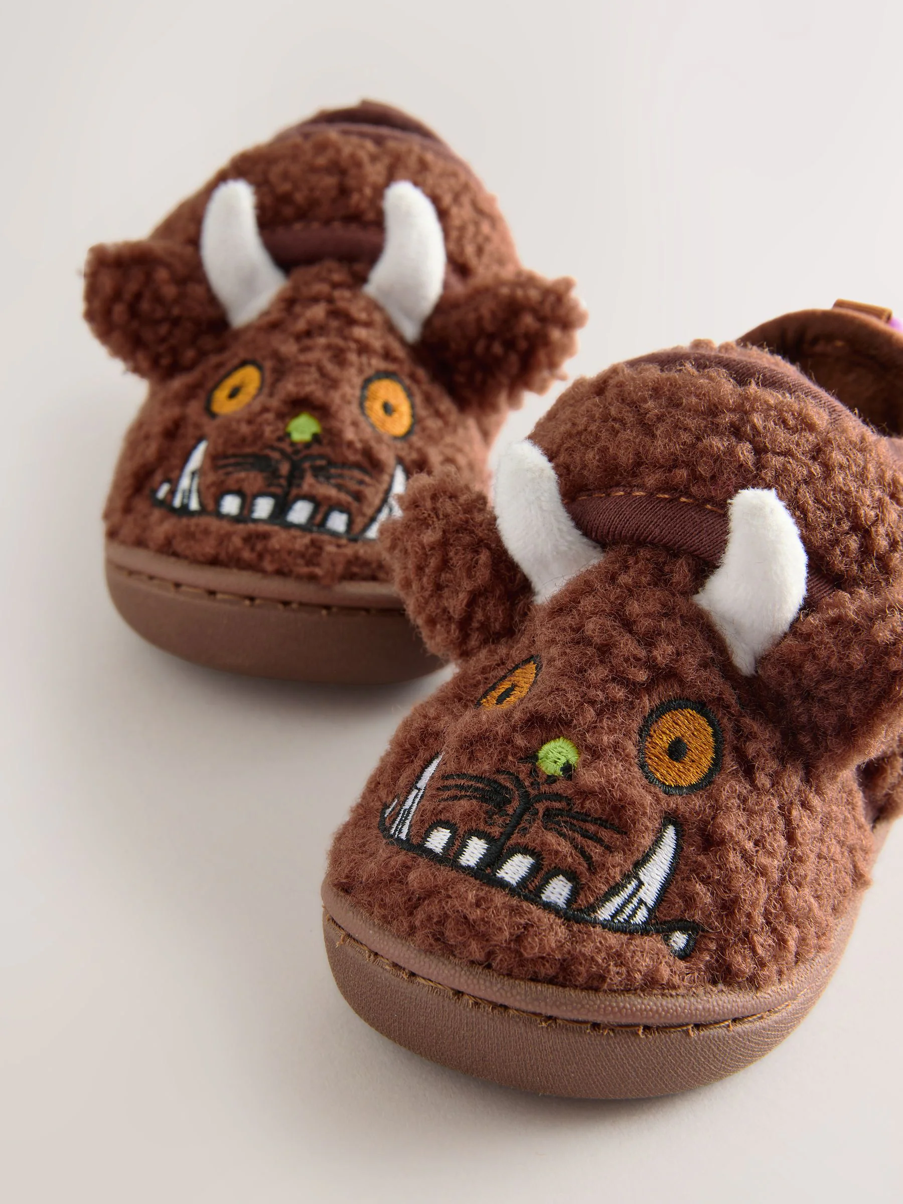 Bruin - Gruffalo pantoffels met antislip-zool