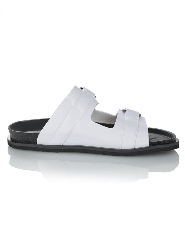 Pantolette in Lack-Optik