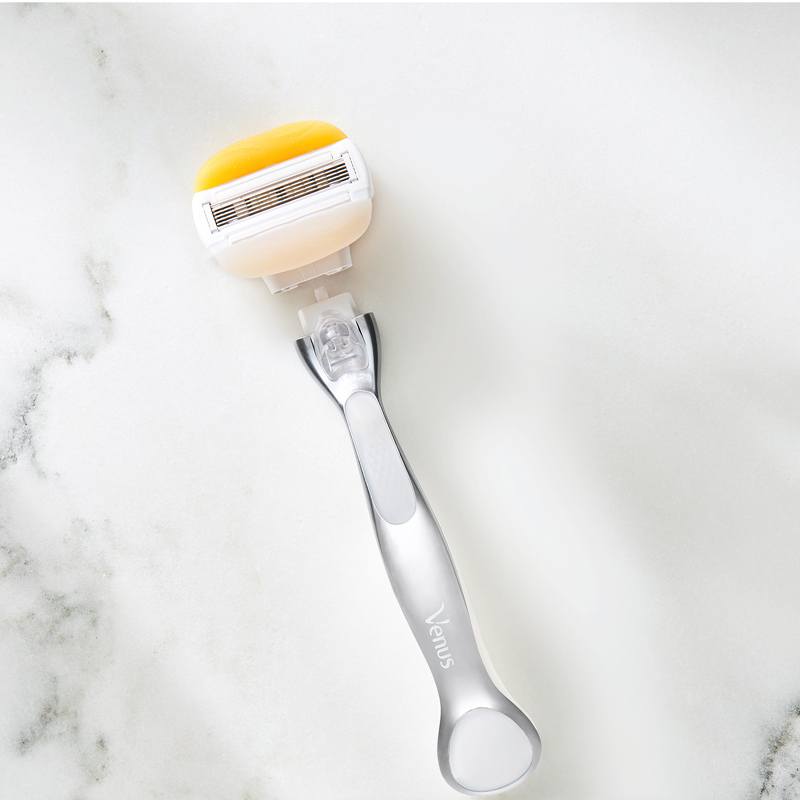 Gillette Venus Comfortglide Coconut With Olay Manual Razor