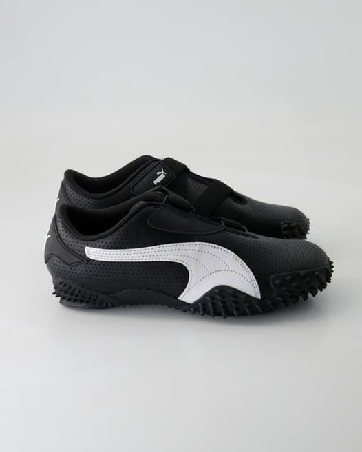 Puma Mostro Perf Sneaker in Schwarz