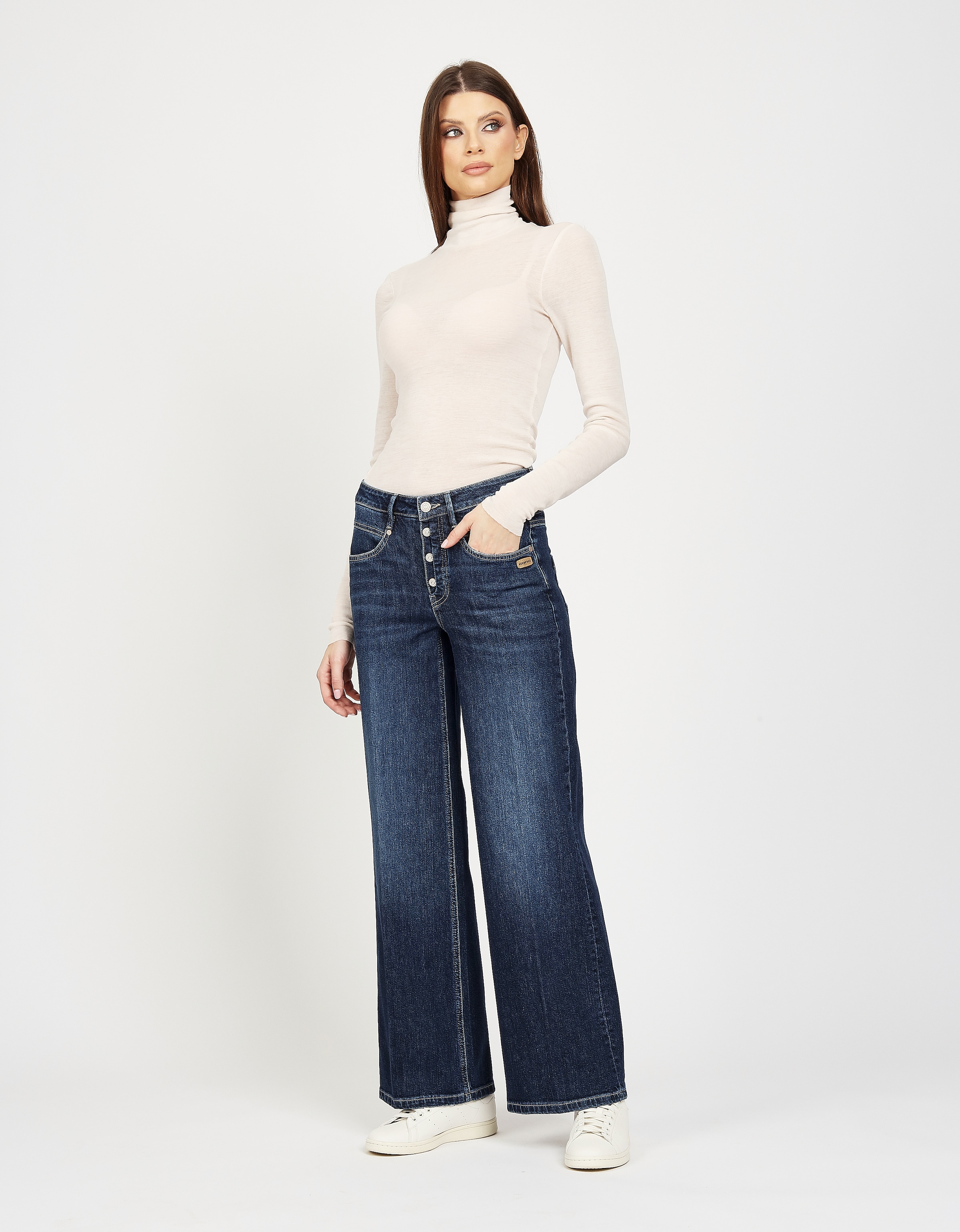 GANG Weite Jeans »94MEDINA WIDE« mit Knopfverschluss - angelehnt an die Amelie Wide