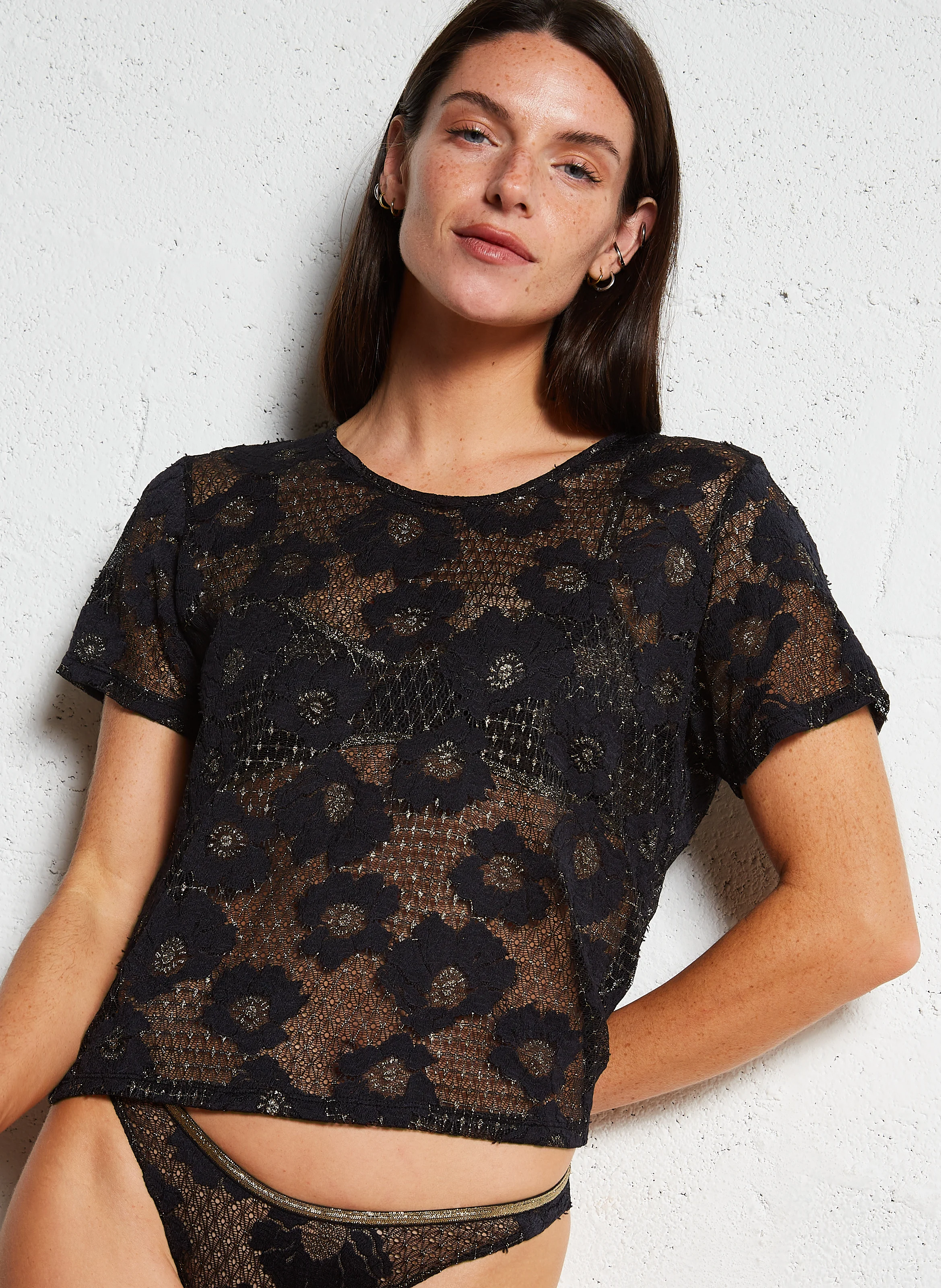 CARLOS FIESTA - Tee-shirt col rond en dentelle| Noir
