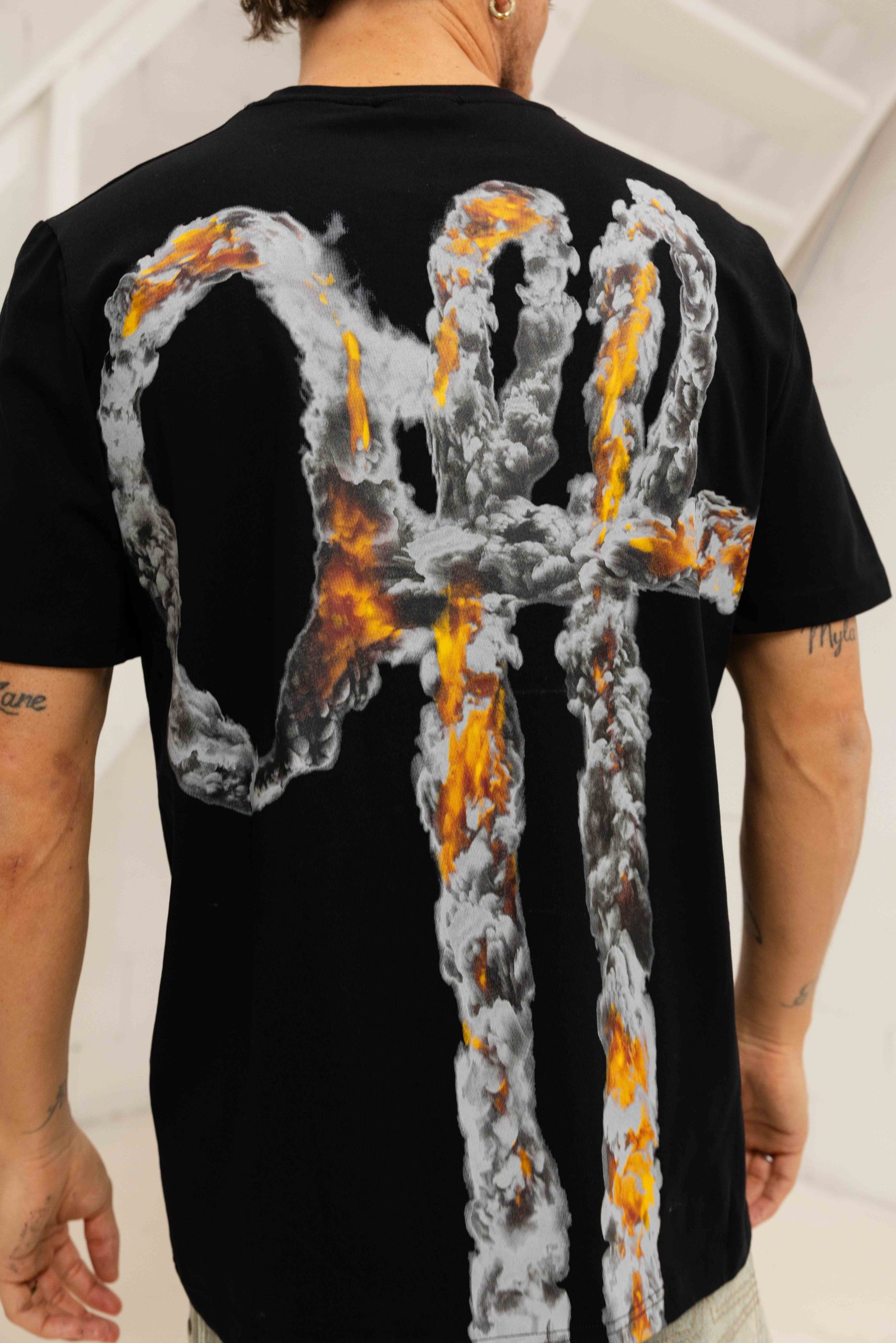 Off The Pitch Smoke Regular Fit T-Shirt Heren Zwart