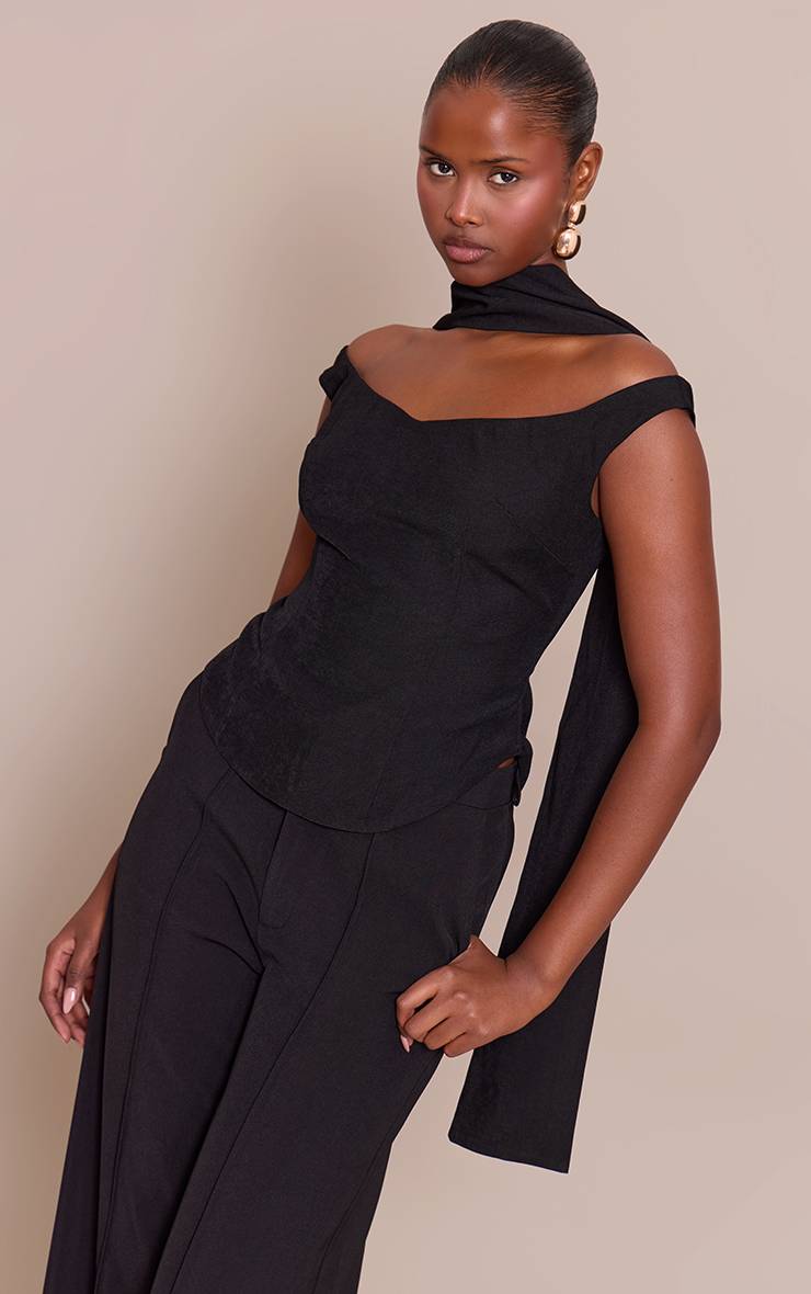Noir Haut Tissé À Encolure Bardot Avec Foulard Et Ourlet Arrondi