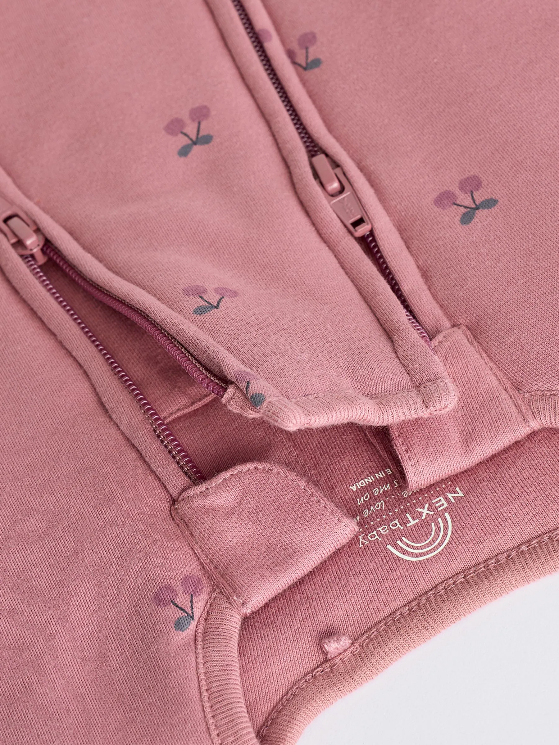 Roze kers - 2.5 TOG gewatteerde babypyjama