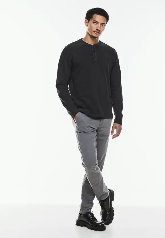 Washed Henleyshirt - faded black
