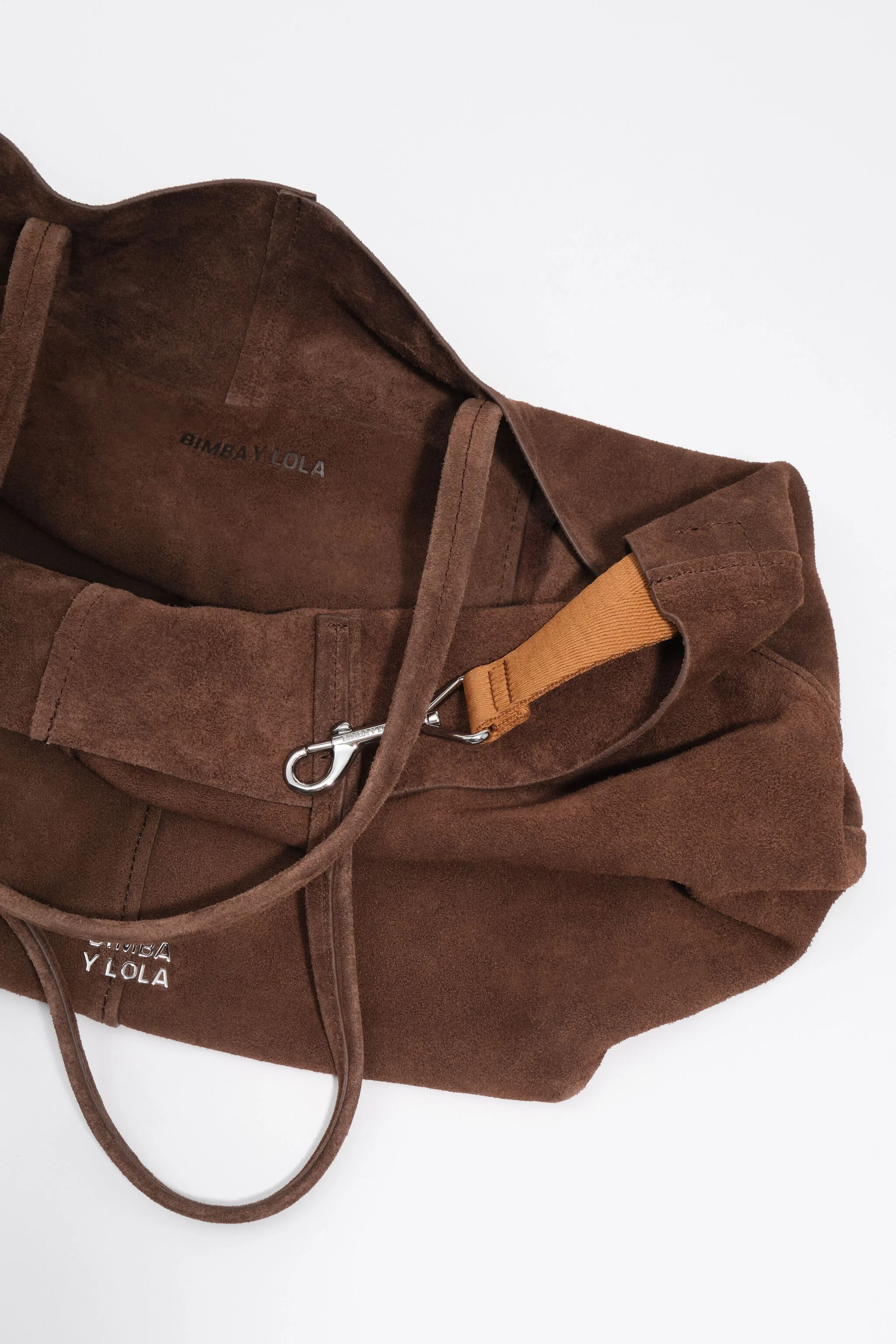 Bolsa maxi shopper em camurça cor café