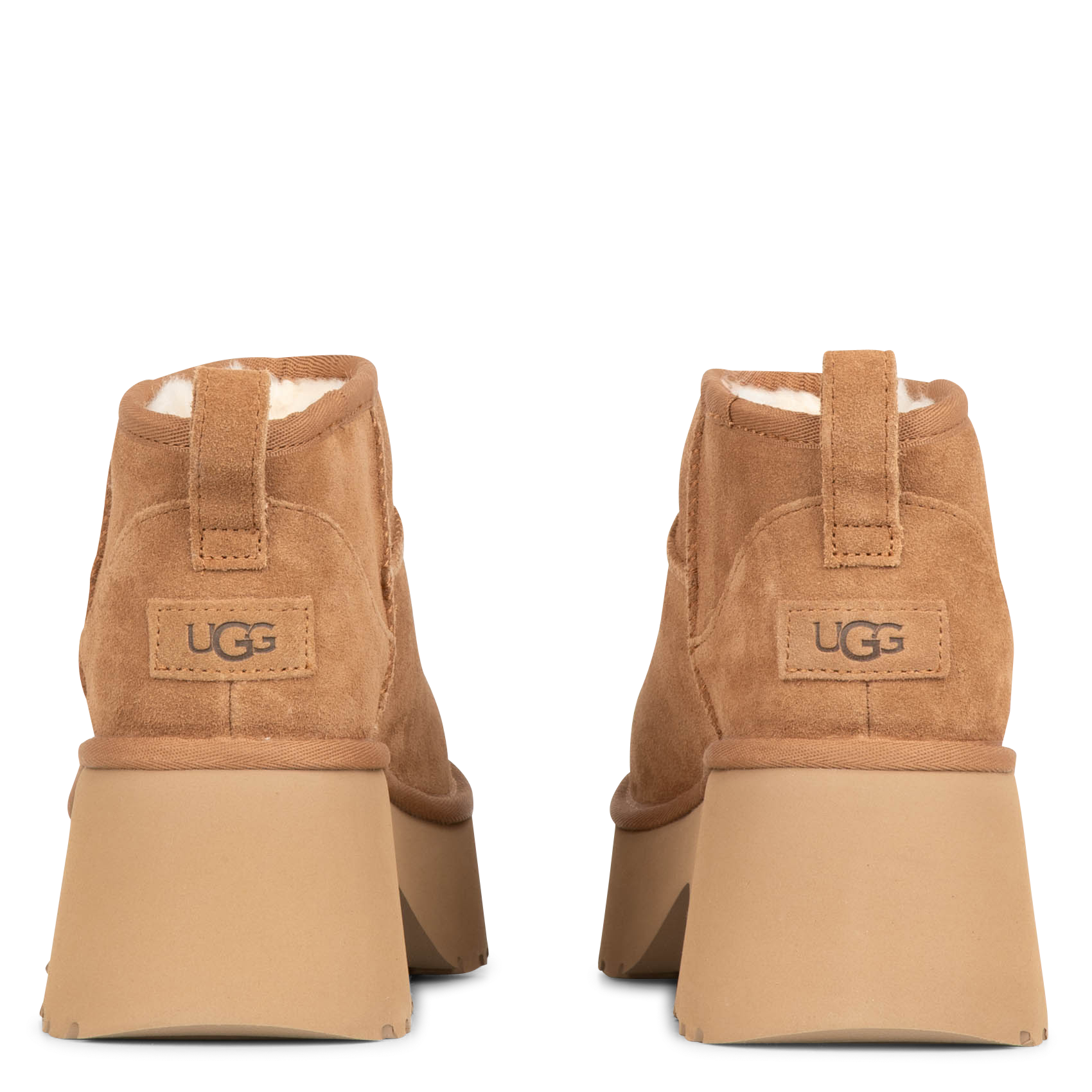 CLASSIC ULTRA MINI NEW HEIGHTS - Boots fourrées effet cuir velours | Marron