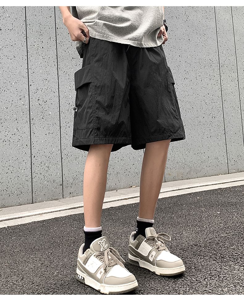 Savenne - Mid Rise Plain Cargo Shorts