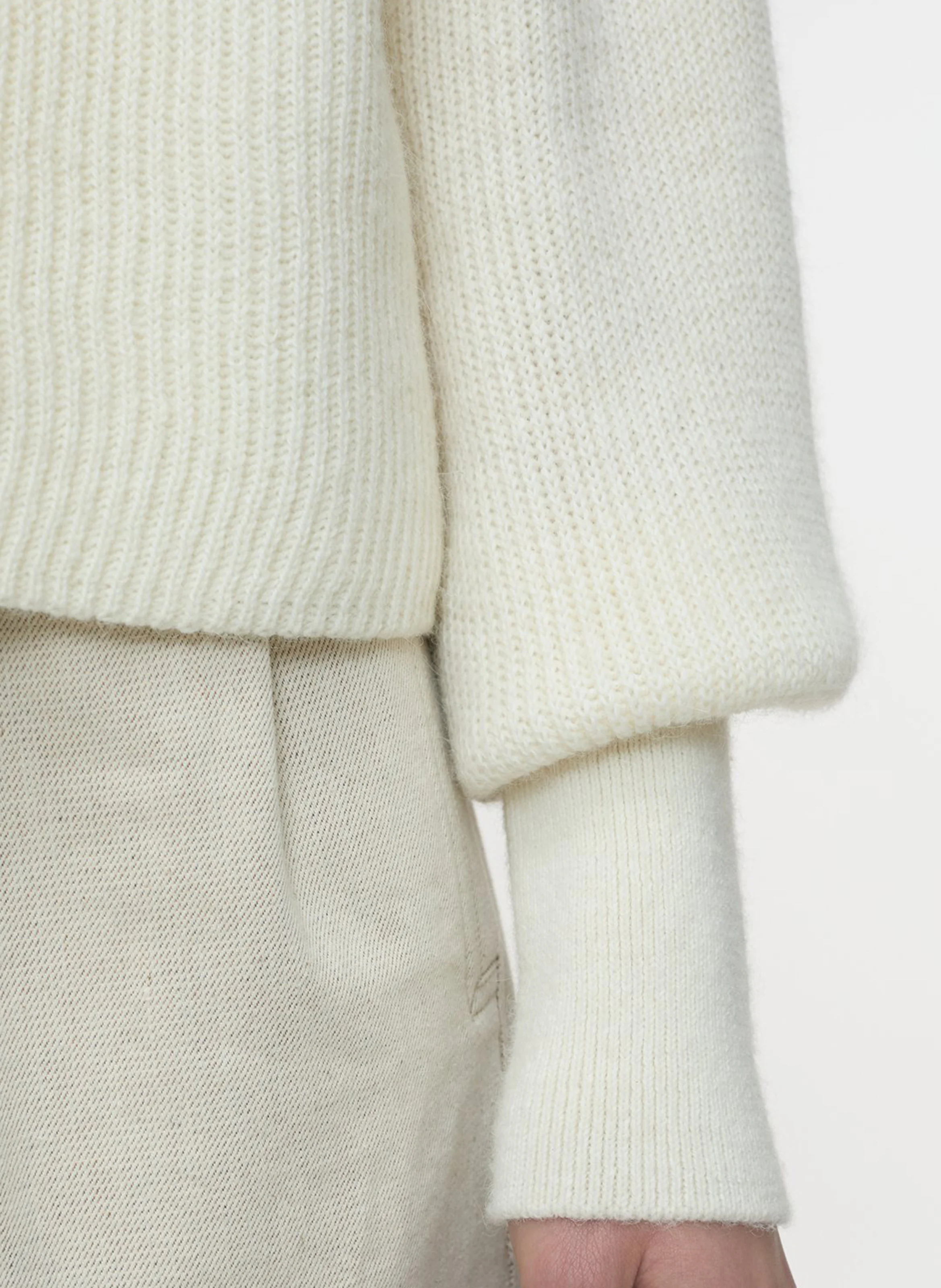Pull col montant en maille | Beige