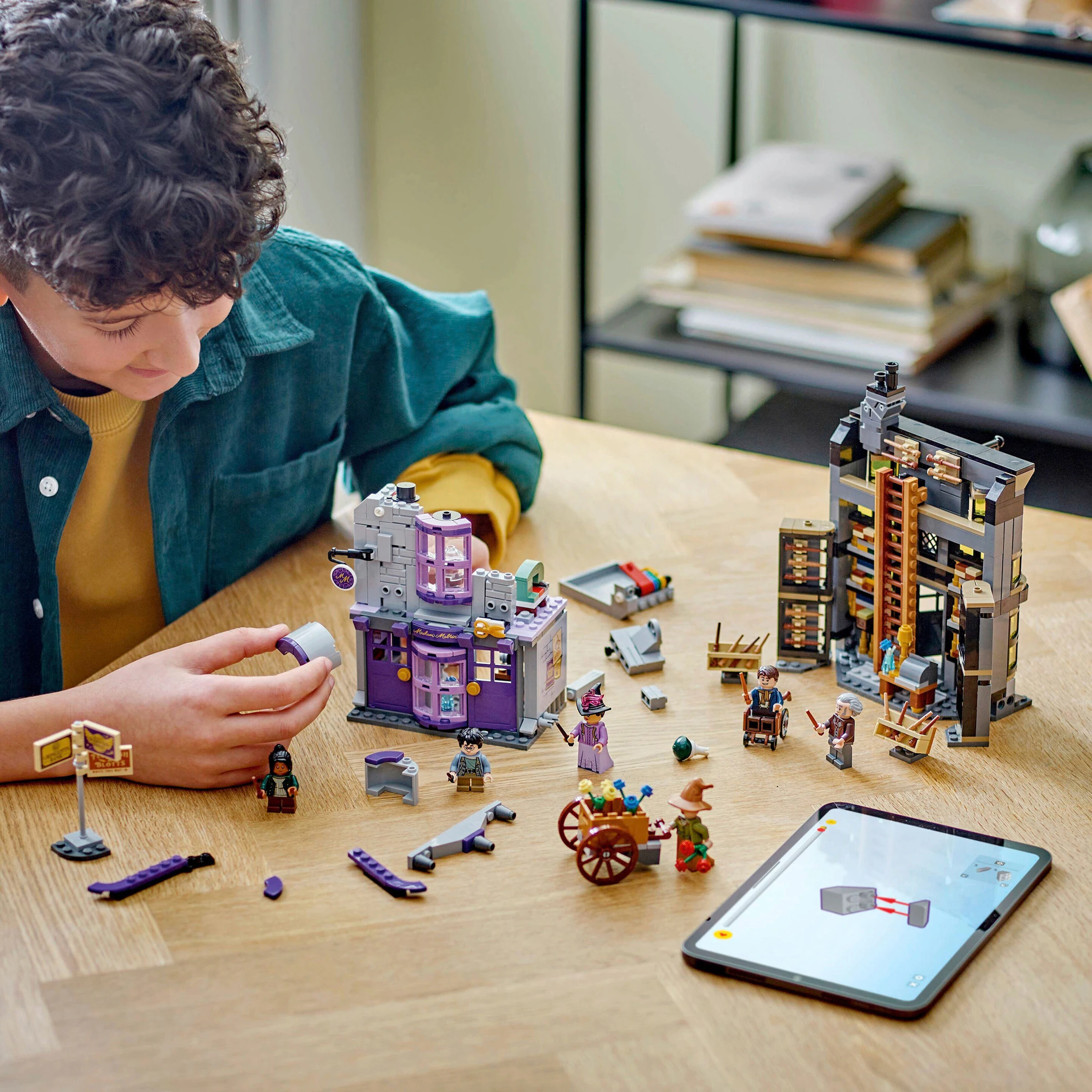 LEGO® - Harry Potter™ 76439 Ollivanders™ & Madam Malkins Anzüge