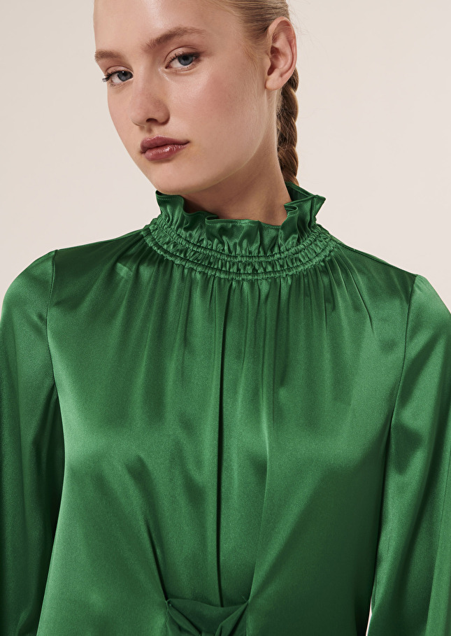 Robe Ronnieverte en satin fluide