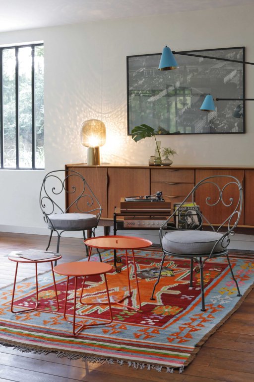Fermob 1900 fauteuil met off-white zitkussen Nutmeg