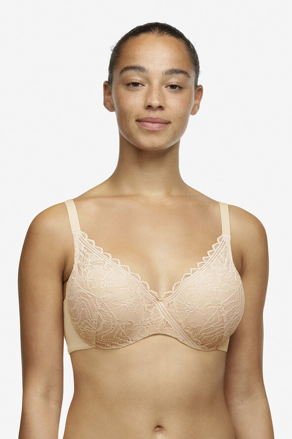 Chantelle Floral Touch Covering memory bra 01n