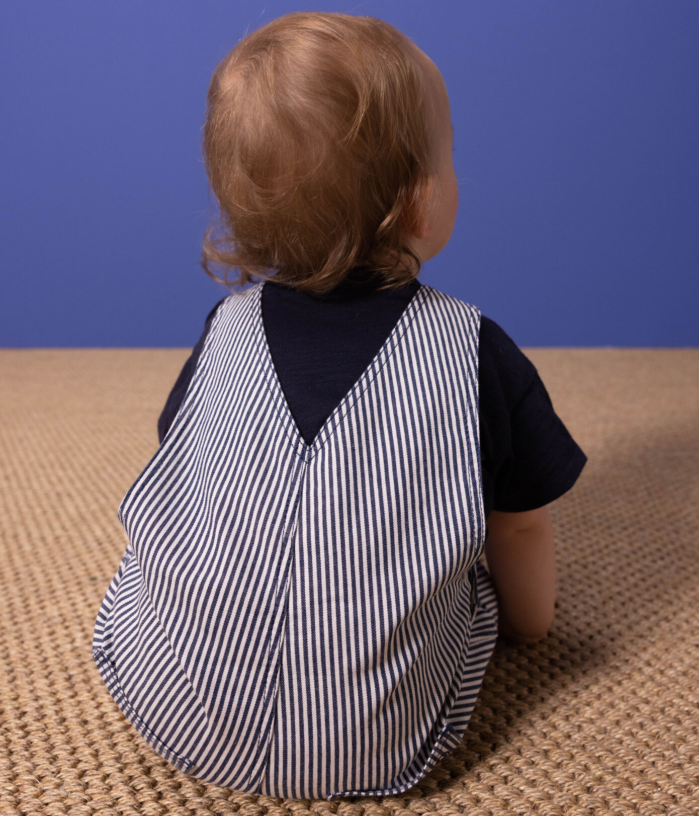 Salopette courte bébé en toile rayée